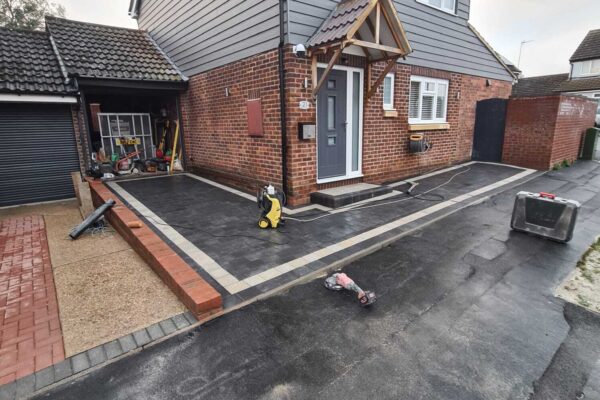 EXTENSIONS | NEW BUILDS | RENOVATIONS & REFURBISHMENTS | LANDSCAPING | BATHROOM & KITCHEN FITTING | DRIVEWAYS | GARAGE CONVERSIONS | BRICKLAYING | CARPENTRY