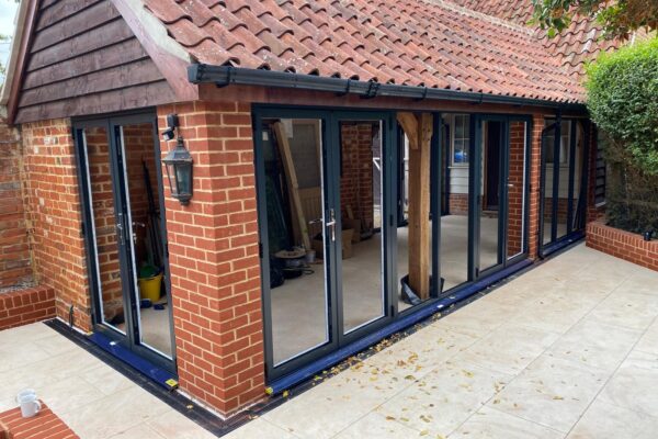 EXTENSIONS | NEW BUILDS | RENOVATIONS & REFURBISHMENTS | LANDSCAPING | BATHROOM & KITCHEN FITTING | DRIVEWAYS | GARAGE CONVERSIONS | BRICKLAYING | CARPENTRY